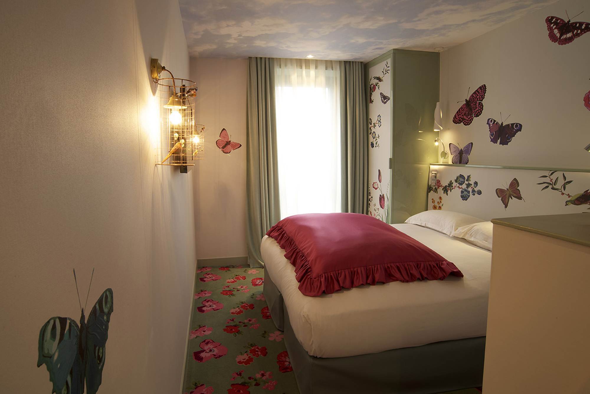 Vice Versa Paris Room photo